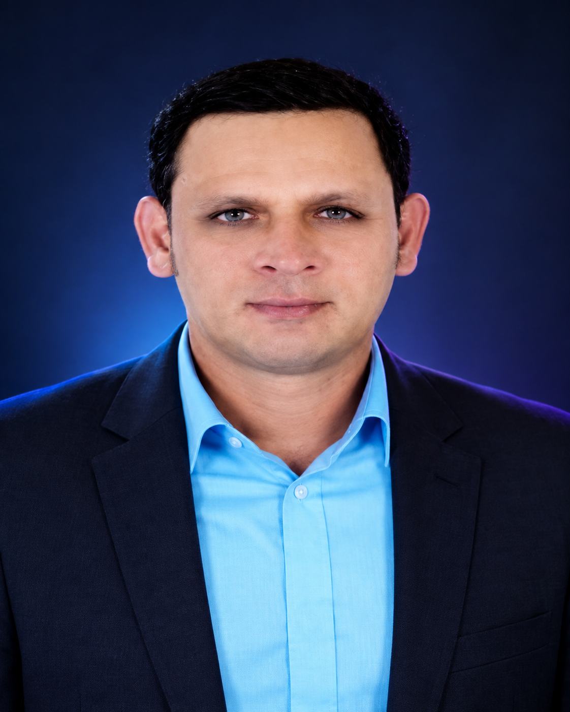 Khawar Mahmood — professional portrait