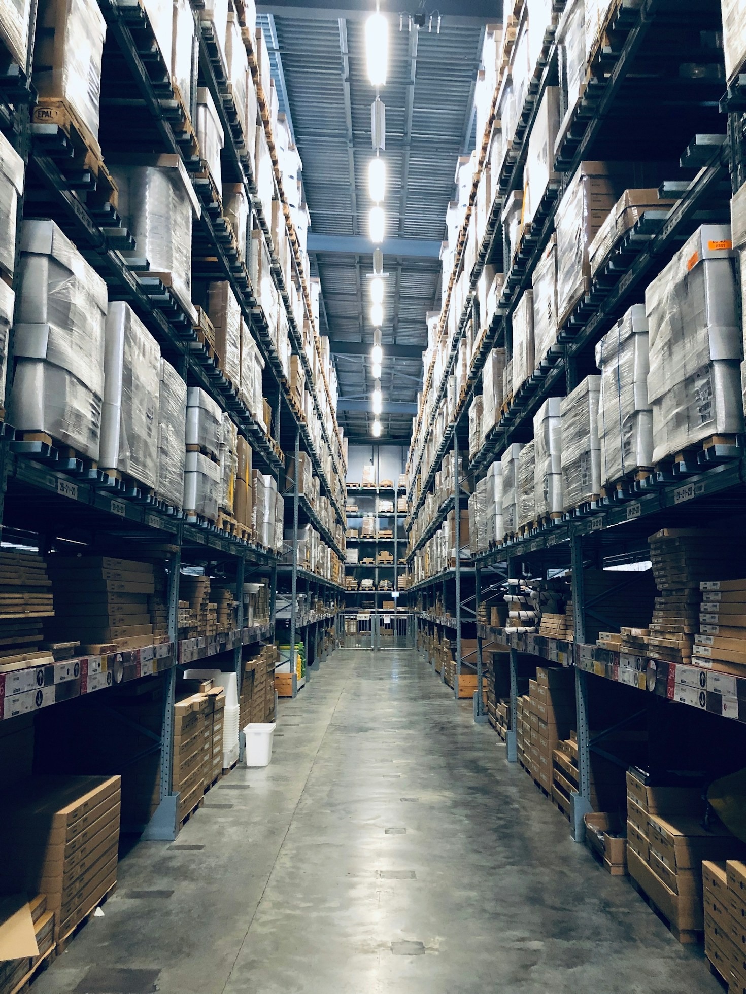 How Data-Driven Decisions Optimize Logistics